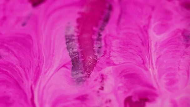 Giros Pigmentos Flujo Pintura Desenfocado Brillante Glamuroso Púrpura Rosa Blanco — Vídeos de Stock