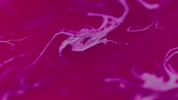페인트 스플래시 소용돌이 초점화된 분홍색 자주색 빛나는 반짝임 짜임새 추상적인 — 비디오