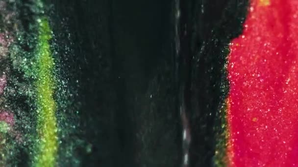 Glitter Vloeistof Druipt Inktwaterlekkage Waas Zwart Roze Groene Kleur Sprankelende — Stockvideo