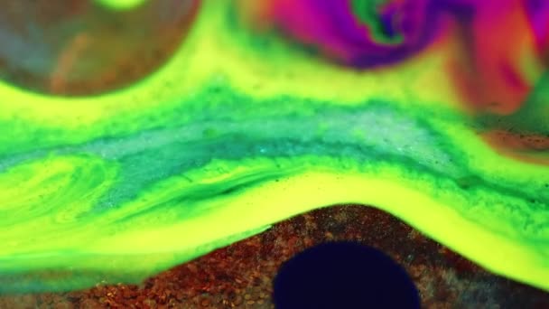 Farbflüssigkeit Tintenwasser Mischen Defokussiert Neon Grün Rosa Blau Farbstoffmischung Schwebend — Stockvideo
