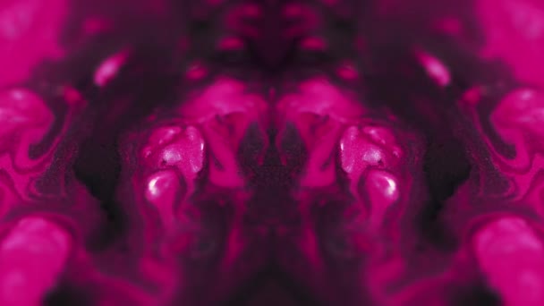 流動的なアート ネオンフラクタル 不分割されたピンクの黒い色光る光沢のあるぬれたインクのこぼれの組合せの動き対称な装飾の抽象的な背景 — ストック動画