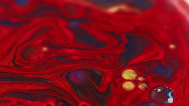 Mezcla Pintura Burbujas Aceite Niebla Oculta Desenfocado Rojo Oro Azul — Vídeo de stock