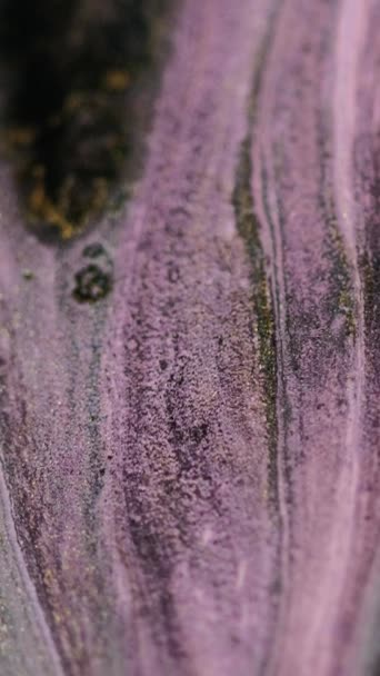 Vídeo Vertical Goteo Tinta Brillante Arte Fluido Color Violeta Púrpura — Vídeos de Stock