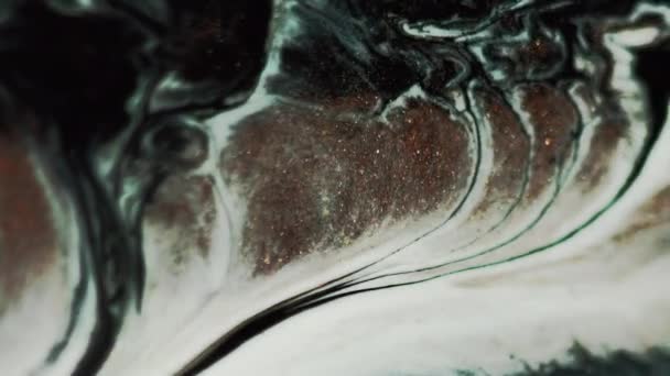 Mermer Mürekkep Boya Akışı Beyaz Bronz Siyah Renk Parıltılı Sıvı — Stok video