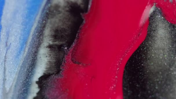 Блестящая Краска Капает Разливай Чернила Размытие Розово Голубой Белый Черный — стоковое видео