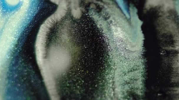 Mokry Błyszczyk Kroplówka Farbą Blur Niebieski Biały Czarny Zielony Kolor — Wideo stockowe