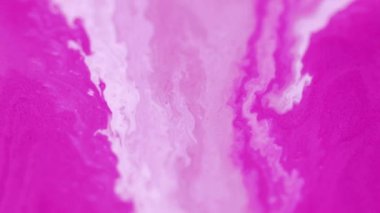 Sıvı mürekkep. Soyut arkaplan. Renkli dalgalar. Pembe pigment üzerine yayılan bulanık beyaz boya akıntısı cazibe sanatında karışım yüzeyi.