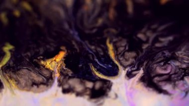 Mürekkep dalgası. Parıldayan sıvı dökülmesi. Bulanık siyah beyaz renk katmanları holografik titreşimli parçacıklar doku su sıvısı pigment boya sızıntısı hareketli soyut sanat arkaplanı.