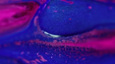 Soyut arkaplan. Akrilik karışımı. Fantezi sıvı akışı. Pembe parlak pembe boya şeffaf jel akış dalgaları modayı takip eden güzel, sıvı hipnotik sanatta.