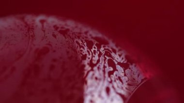 Asit köpüğü. Kimyasal sıvı. Odaklanmamış kırmızı renk baloncukları dokusu harmanlama dalgası hareketi soyut sanat arkaplanı.