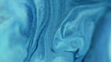 Parıldayan sıvı dalga. Mürekkep döküldü. Bulanık mavi renkli parlak desenli sıvı boyalı su karışımı sızıntılı sanat soyut arka plan.