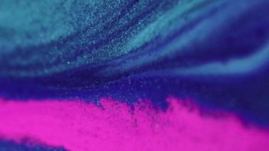 Parıldayan sıvı dökülmüş. Boya sıçraması. Pembe, parlak, parlak, parlak, nemli mürekkep emülsiyon çağlayan dalga sanat soyut arka planı..