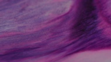 Mor dalga. Pembe karışım. Işıl ışıl tozlu mat boya boya boya çözeltisi. Menekşe parlatıcısı yayılımı yumuşak renk değişimi.