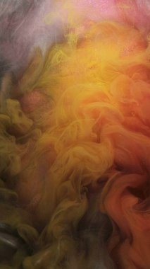 Lüks buhar. Fantezi boya bulutu. Sarı renkli parıldayan parlak mürekkep desenli duman soyut parıldayan sanat ışığı arka planında..