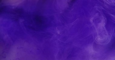 Neon buğulu girdap. Suyu boya. Odaklanmamış mor renk gradyanı parlayan toz dokusu buhar dalgası hareketi soyut sanat arkaplanı.