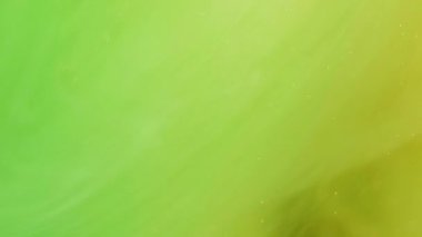 Sis dokusu. Sıvı boya. Soyut sanat arka planında hareket eden çözünmüş parlak yeşil renkli mürekkep bulutu buharı..