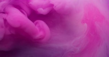 Renkli duman kokusu. Pigment karışımı. Pembe mor boya karışımı bulut. Parlak dalga boyası patlama sıvısı, arkaplan bulanık dokusu.