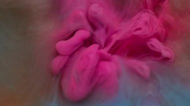 Bulut dokusunu karıştır. Arkaplanı boya. Bulanık pembe mor renkli duman pırıltı girdap su sisi sanat soyutlamasında süzülüyor.