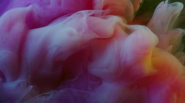 Sis sıvısı. Boya buharı. Pembe renkli buhar pigmenti su zeminine dökülüyor. Soyut sanat sıvısı odaklanmış bulut sıçraması.