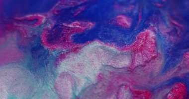 Köpüklü karışım. Mürekkep emülsiyonu. Soyut sanat arka planına yayılan mavi, bronz, renkli, parıltılı su akrilik sıvısı..