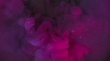 Köpüklü sis. Sanat buharı. Mor mor, pırıl pırıl, dumanlı, neon boya karışımı. Odaklanmamış renk mürekkebi soyut arkaplanı sıçratır.