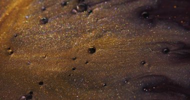 Parıltı akışı. Suyu boya. Soyut sanat arkaplanda yüzen sarı, mor renkli baloncuk yağı akrilik sıvısı.