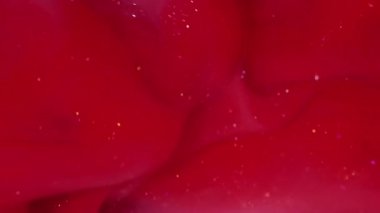 Sis sıvısı. Sanat bulutu. Kırmızı pembe renkli su kıvılcımlı akış dokusu. Fantezi bükülmüş soyut mürekkep harmanlama arkaplanı.