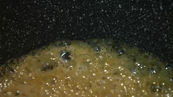 Close Shot Honey Boiling Showing Formation Air Bubbles Simmers Hot — Stock Video