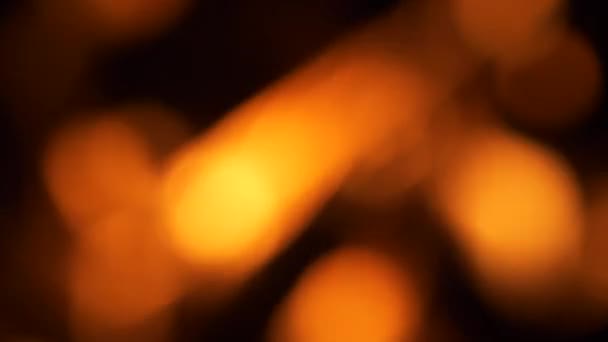 Verschwommener Feuer Bokeh Hintergrund Gedämpftem Licht Weicher Fokus Glitzernder Flammen — Stockvideo