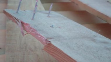 Ahşap paletler, inşaat ve malzemelerin altını çizmek için ayrıntıları kapat