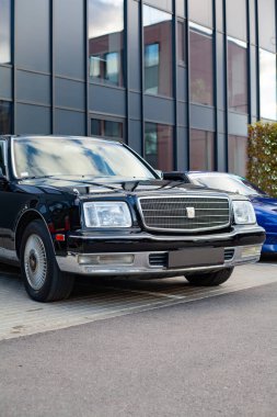 Eski model 2. Toyota Century Vilnius, Naujininkai 'deki araba fuarında.