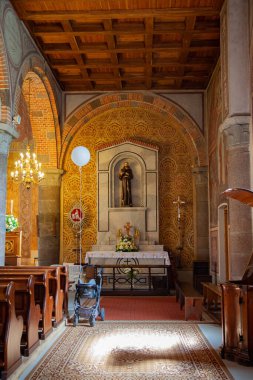 Lentvaris, Litvanya - 18 / 08 / 2018 - Lentvaris Annunciation Kilisesi 'nde düğün