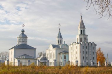 Koryazhma, Rusya - 06-10-2013 - Rusya 'nın kuzeyindeki Koryazhemsky Ortodoks Kilisesi