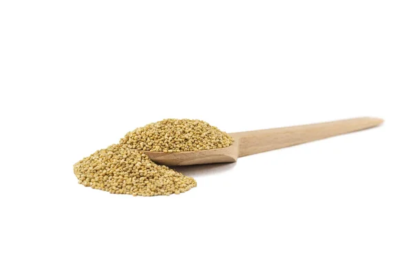 Quinoa Auf Holzlöffel Isoliert Auf Weißem Hintergrund Ernährung Lebensmittelzutat — Stockfoto
