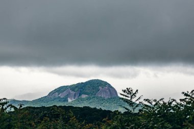 Sabahları dağ manzarası
