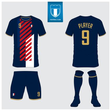 Futbol forması seti ya da futbol kulübü için futbol takımı tasarımı. Futbol tişörtü, kısa, çorap şablonu. Futbol forması ön tarafta, arka planda. Düz dizaynlı futbol rozeti. Vektör İllüstrasyonu. 