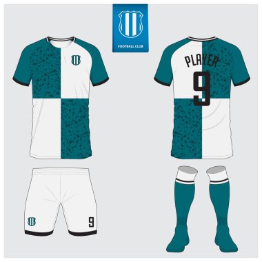 Futbol forması ya da futbol kulübü için futbol takımı tasarımı. Futbol tişörtü, kısa, çorap şablonu. Futbol forması ön tarafta, arka planda. Düz dizaynlı futbol logosu. Vektör İllüstrasyonu. 