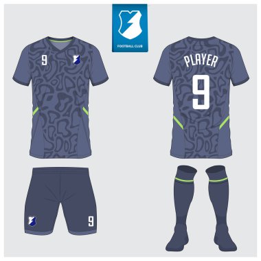 Futbol forması ya da futbol kulübü için futbol takımı tasarımı. Futbol tişörtü, kısa, çorap şablonu. Futbol forması ön tarafta, arka planda. Düz dizaynlı futbol logosu. Vektör İllüstrasyonu. 