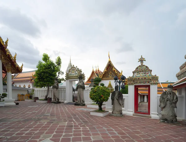 Wat Phra Chetuphon或Wat Pho是泰国曼谷的一座佛教寺庙 泰国建筑背景中的旅行旅行和度假概念 — 图库照片