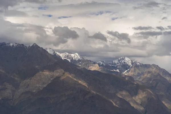 Karakoram Höga Berg Kullar Naturlandskap Bakgrund Skardu Gilgit Pakistan Resor — Stockfoto