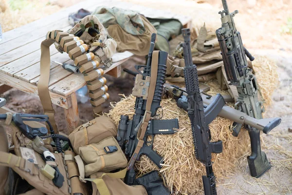 Vapen Väskor Och Kulor För Armén Marinkåren Soldat Militärt Krig — Stockfoto