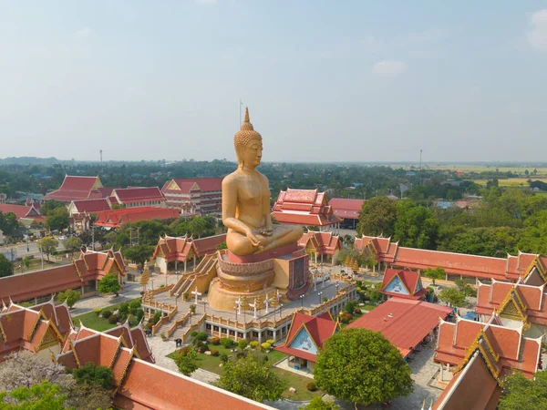 Повітряний Вид Велетенського Золотого Будди Ват Муанг Районі Сінг Бурі — стокове фото