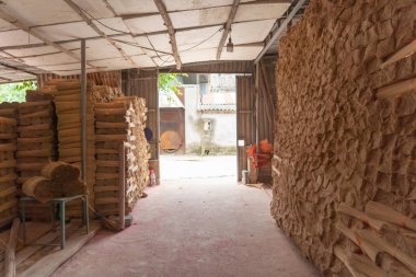 Endüstriyel fabrikada tütsü. Asya ve Vietnam 'da desen dokusu.