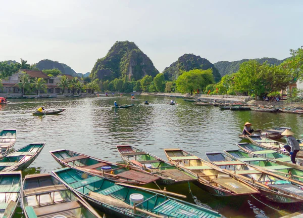 stock image Nin Binh. Sailing boats with lake or river in travel and environment concept. Nature landscape background in Vietnam.