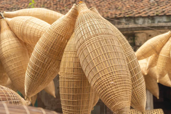 Weaving Bamboo Fish Trap Basket Hanoi Vietnam — Stock Photo, Image