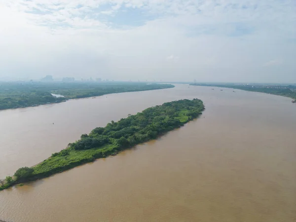 越南河内红河森林树木的空中俯瞰 — 图库照片