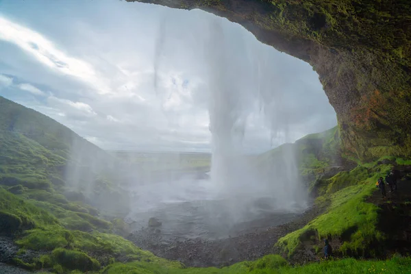Seljalandsfoss Vízesés Nyári Szezonban Izlandon Híres Természet Táj Háttér — Stock Fotó