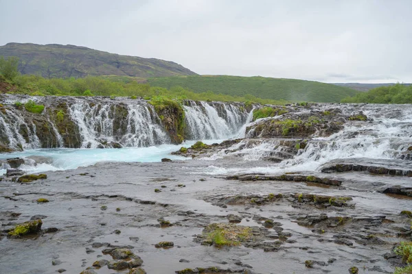 Cachoeira Bruarfoss Temporada Verão Islândia Famosa Natureza Paisagem Fundo — Fotografia de Stock