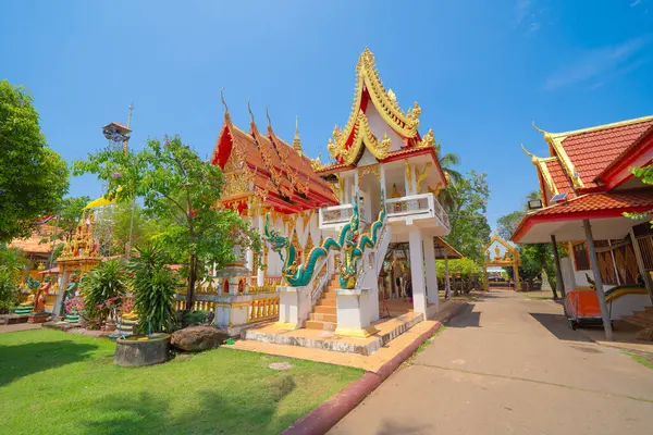 Pagoda Isan Templo Budista Cerca Bangkok Una Ciudad Urbana Tailandia —  Fotos de Stock