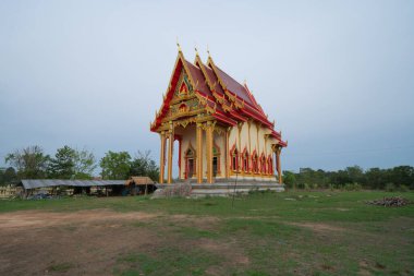 Wat Nong Hu Ling, Maha Sarakham, Isan Tapınağı. Pagoda, Tayland 'ın başkenti Tayland' da bir Budist tapınağıdır. Tayland mimarisi arka planı. Turistik bölge simgesi.